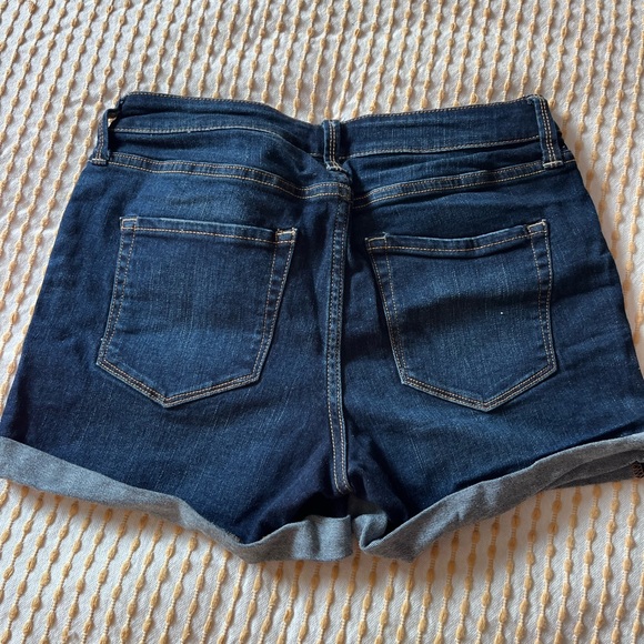 Jean shorts - Picture 3 of 3